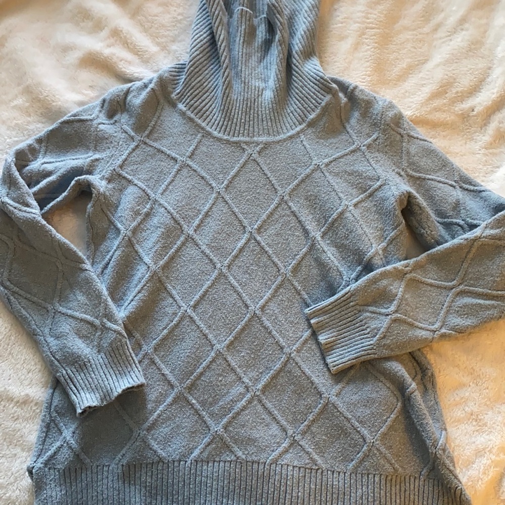 5/$20 Calvin Klein sweater